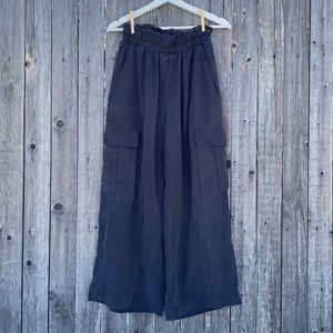 Back Beat Co. Wide Leg Tencel Pants Black in Size Medium